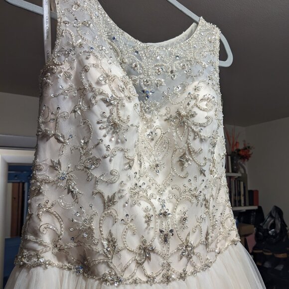 Oleg Cassini Ball Gown Wedding Dress with Beading - Ivory/Cream (Size 8) - Picture 3 of 8